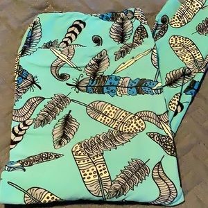 Feather leggings